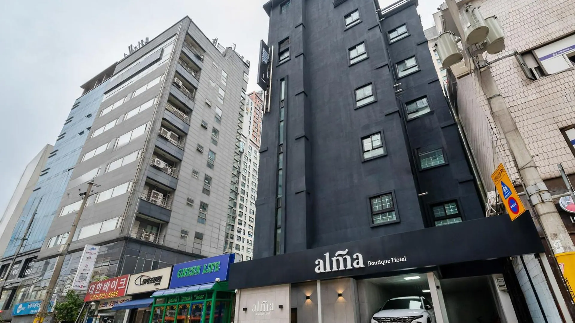 Alma Hotel Séoul 0*,